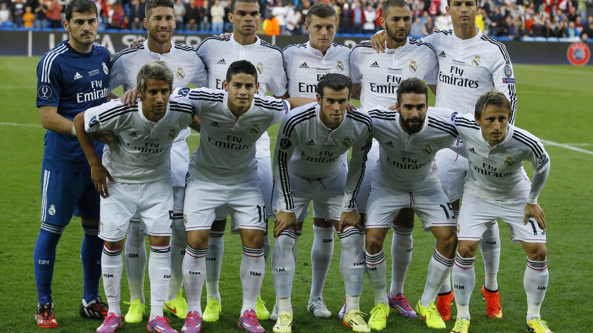 未来足球“巨星”崭露头角:新生力量在欧冠绽放,足坛未来新星